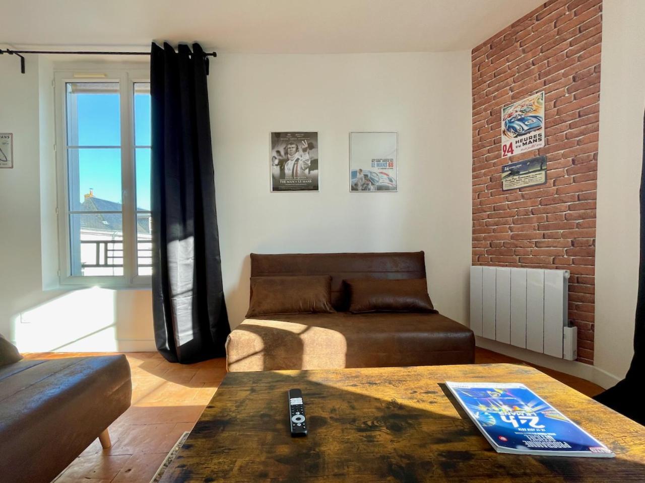 Legendes De La Piste - Sonights Apartment Chateau-du-Loir Ngoại thất bức ảnh