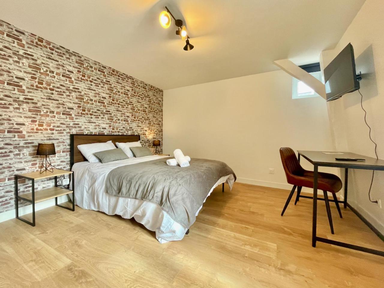 Legendes De La Piste - Sonights Apartment Chateau-du-Loir Ngoại thất bức ảnh